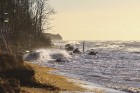 Travelnews.lv vēro spēcīgo vēju radītos viļņus Vidzemes piekrastē 8