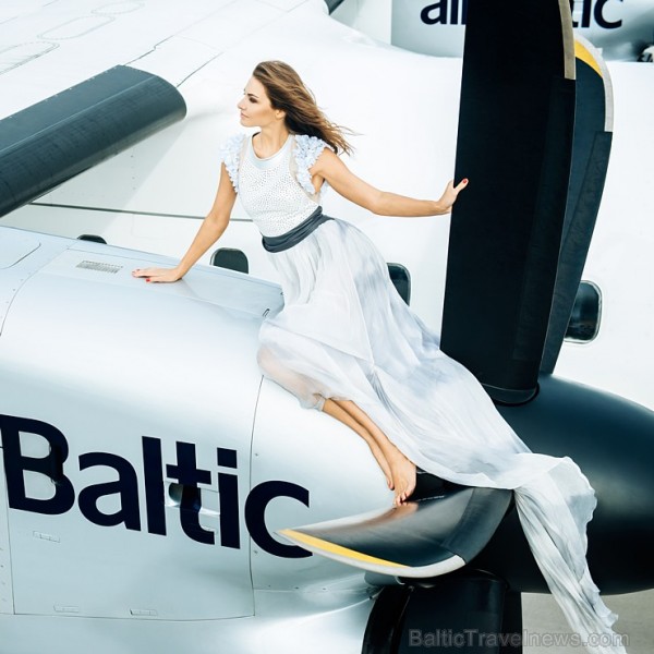 Nacionālā aviokompānija airBaltic šī gada decembrī izdevusi jauno 2016.gada kalendāru, kur visās 12 mēnešu fotogrāfijās ir redzamas airBaltic darbinie 166124