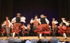 Jauniešu deju ansamblis «Pīlādzītis» izdejo Ziemassvētku koncertu Ogrē 9