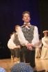 Jauniešu deju ansamblis «Pīlādzītis» izdejo Ziemassvētku koncertu Ogrē 11