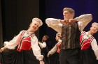 Jauniešu deju ansamblis «Pīlādzītis» izdejo Ziemassvētku koncertu Ogrē 28