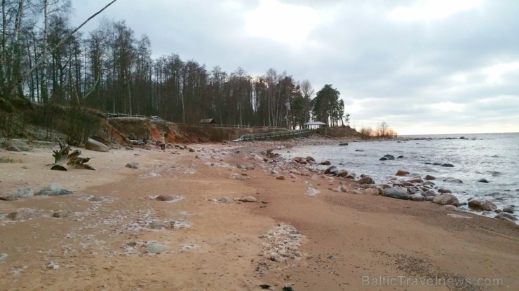 Viens no skaistākajiem Latvijas pārgājiena maršrutiem Vidzemes jūrmalā ir Tūja - Veczemju klintis 167017
