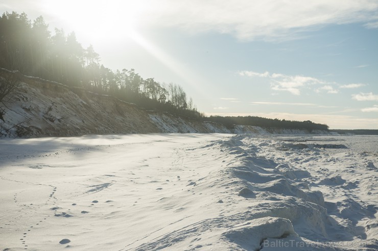 Travelnews.lv apskata Jūrkalnes stāvkrastu