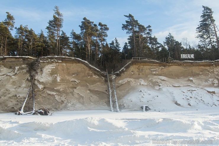 Travelnews.lv apskata Jūrkalnes stāvkrastu