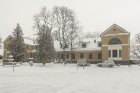 Travelnews.lv apskata sniegoto Skrundas muižu un parku 4
