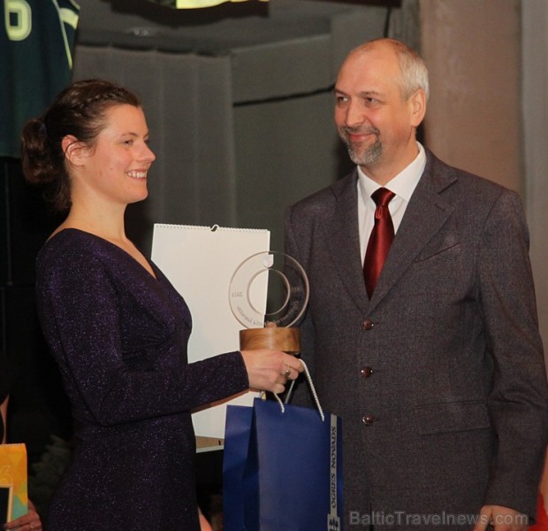 Ogre svinīgā pasākumā nosaka «Ogres novada sporta laureāts 2015» un nominācijā «Labākā sportiste» atzīta Agnese Pastare 167775