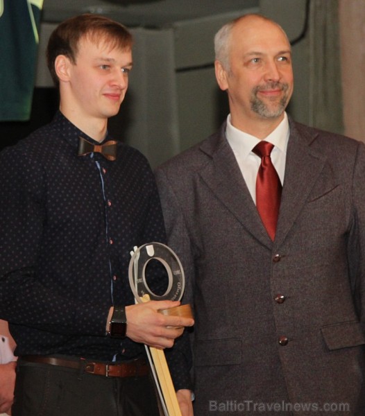 Ogre svinīgā pasākumā nosaka «Ogres novada sporta laureāts 2015» un nominācijā «Labākais sportists» atzīti divi sportisti – Andris Kivlenieks un Raivo 167778