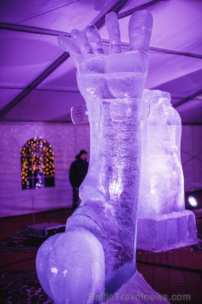 Jelgavu 18. Starptautiskajā Ledus skulptūru festivālā izkrāšņo Pasaules brīnumi 168537