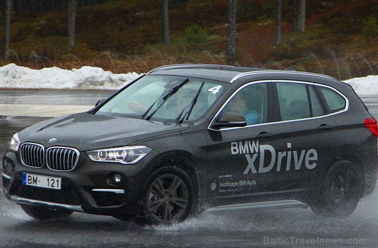 Travelnews.lv 11/02.2016 aktīvi piedalās Inchape BM Auto organizētajā BMW xDrive dienu pasākumā autosporta trasē 333 169000