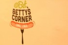 Rīgā durvis ver viesmīlīga kafejnīca visai ģimenei «Bettys Corner» 35