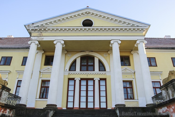 Durbes pils ir viena no Kurzemes klasicisma arhitektūras pērlēm 169408