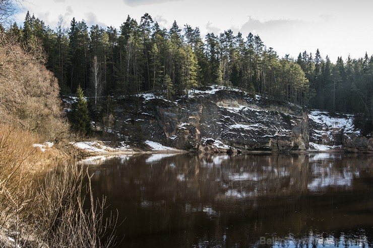 Ērgļu klintis ir viens no populārākajiem tūrisma objektiem Gaujas nacionālajā parkā 169651