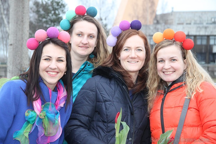 Populārais «Sieviešu dienas rallijs 2016» pulcē 5.03.2016 divās Latvijas starta pilsētās - Dobelē un Valmierā rekordlielu dalībnieču skaitu 169987