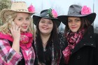 Populārais «Sieviešu dienas rallijs 2016» pulcē 5.03.2016 divās Latvijas starta pilsētās - Dobelē un Valmierā rekordlielu dalībnieču skaitu 22