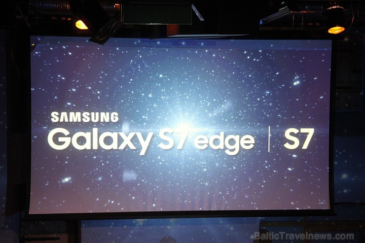 Svinīgā atmosfērā 10.03.2016 tiek prezentēts jaunais un ūdens izturīgais Samsung Galaxy S7 edge 170373