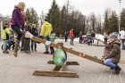 Siguldā atklāts pirmais šūpoļu festivāls «Latvija šūpojas Siguldā» 10