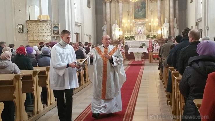 Travelnews.lv redakcija saulainajās Lieldienās ciemojas Latgales zemnieka sētā un Dagdas katoļu baznīcā Travelnews.lv redakcija saulainajās Lieldienās ciemojas Latgales zemnieka sētā un Dagdas katoļu baznīcā 171312