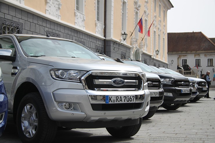 Travelnews.lv ar jauno  Ford Ranger iepazīst Slovēnijas autostrādes un Alpu kalnu ceļus 171896