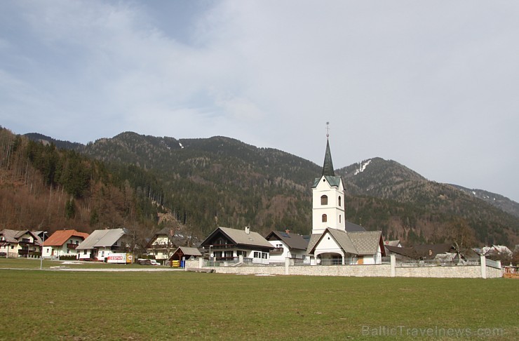 Travelnews.lv ar jauno  Ford Ranger iepazīst Slovēnijas autostrādes un Alpu kalnu ceļus 171945