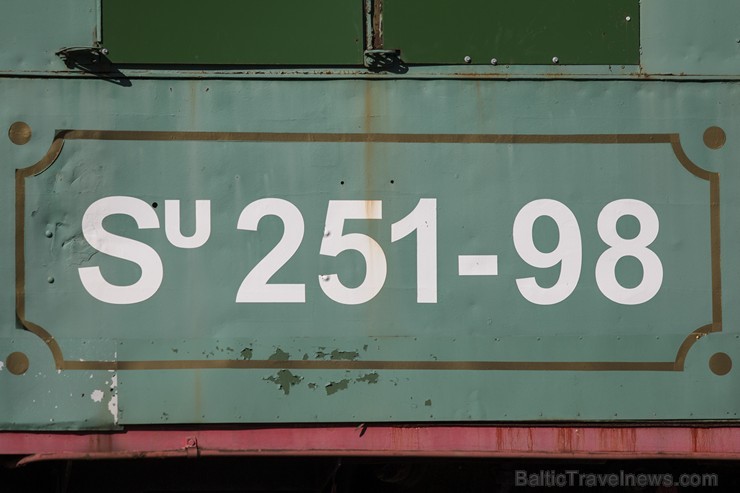 Valgā apskatāma tvaika lokomotīve - piemiņas zīme SU 251-98 172408