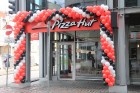 Pirmā «Pizza Hut» restorāna Latvijā atvēršana 2