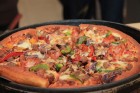 Pirmā «Pizza Hut» restorāna Latvijā atvēršana 22