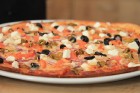 Pirmā «Pizza Hut» restorāna Latvijā atvēršana 23
