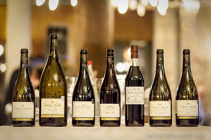 Restorānā «Melnā Bite» bauda Chablis reģiona vīnu «Domaine de Laroche» gardēžu vakariņas 173047