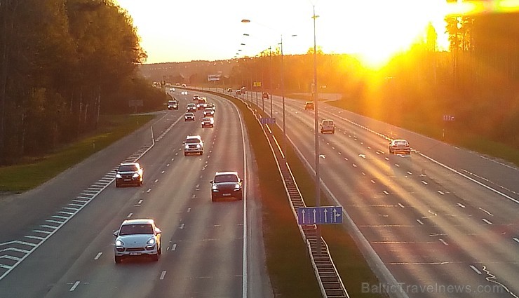 Latvijas bobslejisti, skeletonisti un kamaniņu braucēji ar Inchcape BM Auto iniciatīvu 3.05.2016 dodas Vidzemes ceļos ar jaudīgajiem BMW M modeļiem Latvijas bobslejisti, skeletonisti un kamaniņu braucēji ar Inchcape BM Auto iniciatīvu 3.05.2016 dodas Vidzemes ceļos ar jaudīgajiem BMW M modeļiem 173628