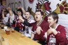 Hokeja fanu mājā «Riga Islande Hotel» teritorijā emocijas sit augstu vilni 41