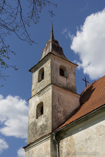 Lēnu Svētās Trīsvienības Romas katoļu baznīca ir valsts nozīmes arhitektūras piemineklis 174897
