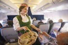 «Lido» avioreisa Rīga - Berlīne pasažierus pārsteidz ar cienastu un dzīvo mūziku 15