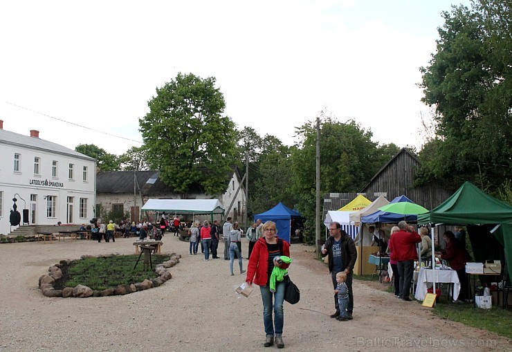 Ar mājražotāju labumu tirgu, Baltinavas teātra Ar mājražotāju labumu tirgu, Baltinavas teātra