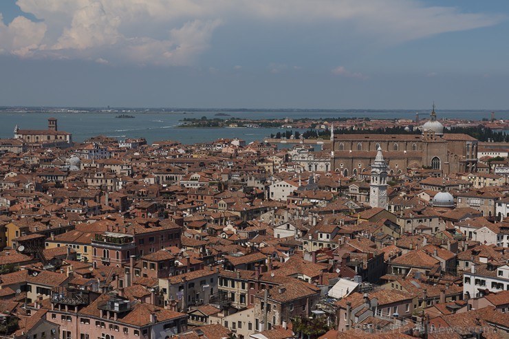 Travelnews.lv sadarbībā ar tūroperatoru Novatours apskata Venēciju no San Marco laukuma augstākā torņa Travelnews.lv sadarbībā ar tūroperatoru Novatours apskata Venēciju no San Marco laukuma augstākā torņa 176571