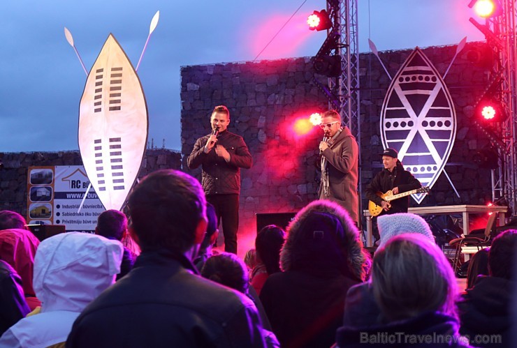 Festivālā šogad bija apskatāmas 20 skulptūras un tika izveidota arī festivāla vēsturē lielākā skulptūra, kas bija vairāk nekā 6 metrus augsta un 20 me Festivālā šogad bija apskatāmas 20 skulptūras un tika izveidota arī festivāla vēsturē lielākā skulptūra, kas bija vairāk nekā 6 metrus augsta un 20 me 176663