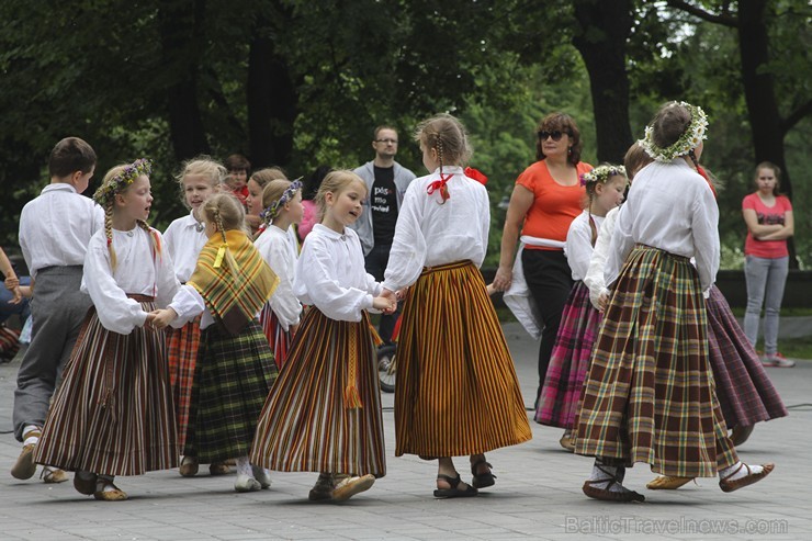 Jāņus ieskandina Grīziņkalna parkā 177482