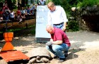 Rīgas zoodārzā jau sešpadsmito reizi norisinājās ikgadējais Galapagu bruņrupuču svēršanas pasākums 18