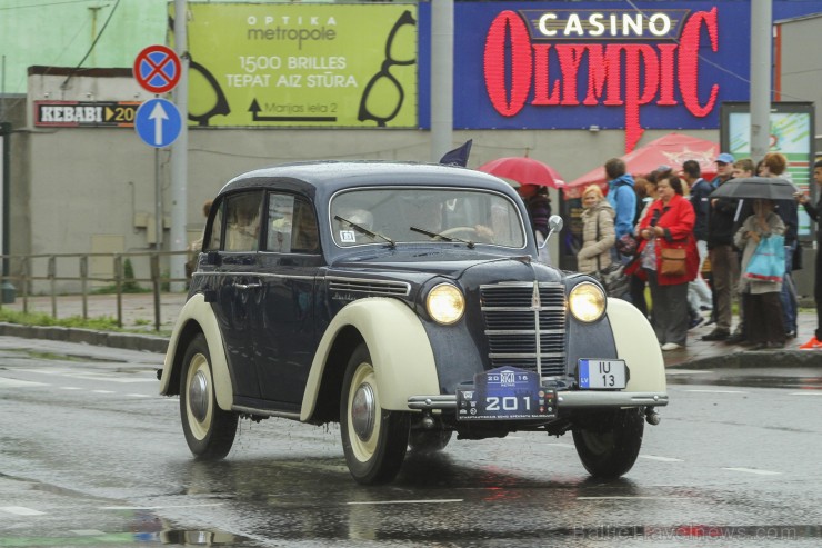 Starptautiskais seno spēkratu salidojums «Rīga Retro» pulcē retro auto cienītājus 181752