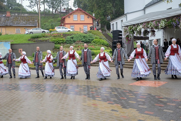 Talsos ar plašu vērienu atzīmēja Talsu draugu dienas Prieņu zīmē un rīkoja tradicionālo Dižmāras gadatirgu ar devīzi Talsos ar plašu vērienu atzīmēja Talsu draugu dienas Prieņu zīmē un rīkoja tradicionālo Dižmāras gadatirgu ar devīzi