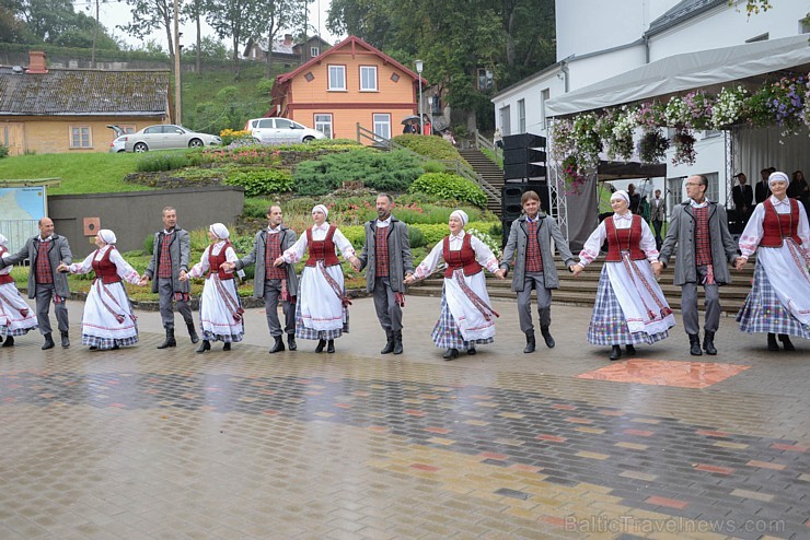 Talsos ar plašu vērienu atzīmēja Talsu draugu dienas Prieņu zīmē un rīkoja tradicionālo Dižmāras gadatirgu ar devīzi 