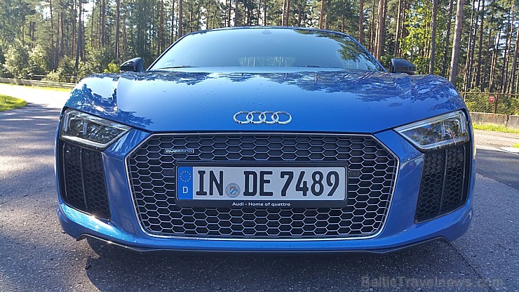 Travelnews.lv redakcija Biķernieku trasē 15.08.2016 izmēģina jaudīgos Audi R8 un RS sērijas automobiļus Travelnews.lv redakcija Biķernieku trasē 15.08.2016 izmēģina jaudīgos Audi R8 un RS sērijas automobiļus 181853