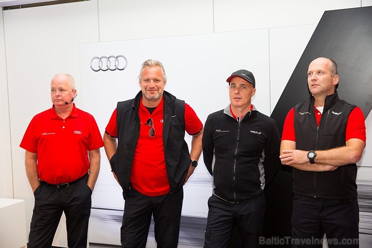 Travelnews.lv redakcija Biķernieku trasē 15.08.2016 izmēģina jaudīgos Audi R8 un RS sērijas automobiļus. Foto: Audi Sport Travelnews.lv redakcija Biķernieku trasē 15.08.2016 izmēģina jaudīgos Audi R8 un RS sērijas automobiļus. Foto: Audi Sport 181885