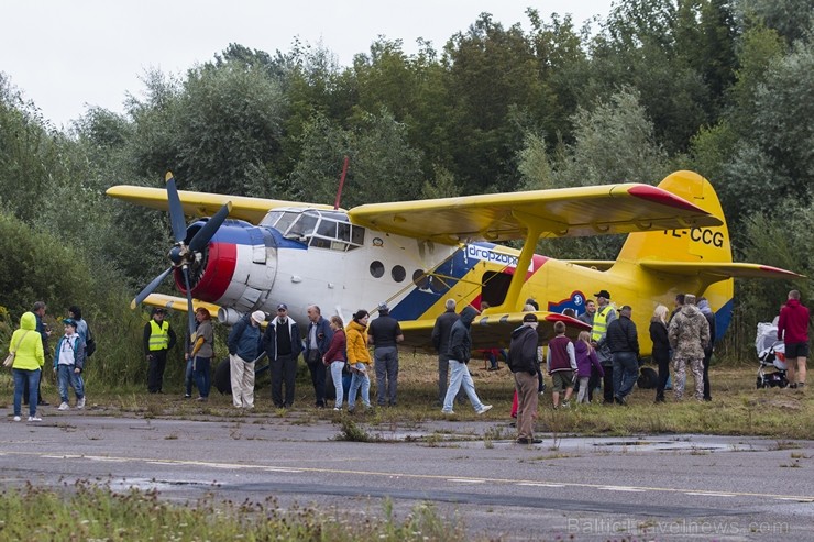 Ikgadējais aviācijas salidojums «Riga Fly-in 2016» Spilves lidlaukā pulcē aviācijas interesentus Ikgadējais aviācijas salidojums «Riga Fly-in 2016» Spilves lidlaukā pulcē aviācijas interesentus 181897
