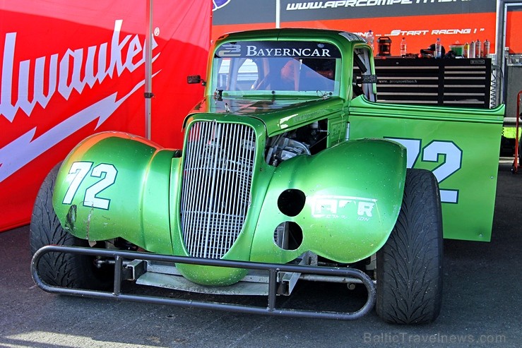 Ar spraigām cīņām trasē atzīmē Baltijas autošosejas festivāla «Riga Summer Race» 5 gadu jubileju Ar spraigām cīņām trasē atzīmē Baltijas autošosejas festivāla «Riga Summer Race» 5 gadu jubileju 182503