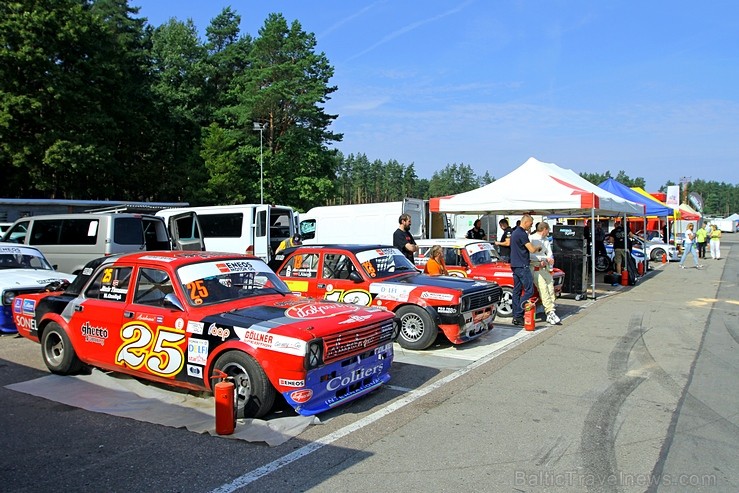 Ar spraigām cīņām trasē atzīmē Baltijas autošosejas festivāla «Riga Summer Race» 5 gadu jubileju Ar spraigām cīņām trasē atzīmē Baltijas autošosejas festivāla «Riga Summer Race» 5 gadu jubileju 182505
