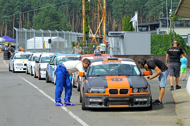 Ar spraigām cīņām trasē atzīmē Baltijas autošosejas festivāla «Riga Summer Race» 5 gadu jubileju Ar spraigām cīņām trasē atzīmē Baltijas autošosejas festivāla «Riga Summer Race» 5 gadu jubileju 182517