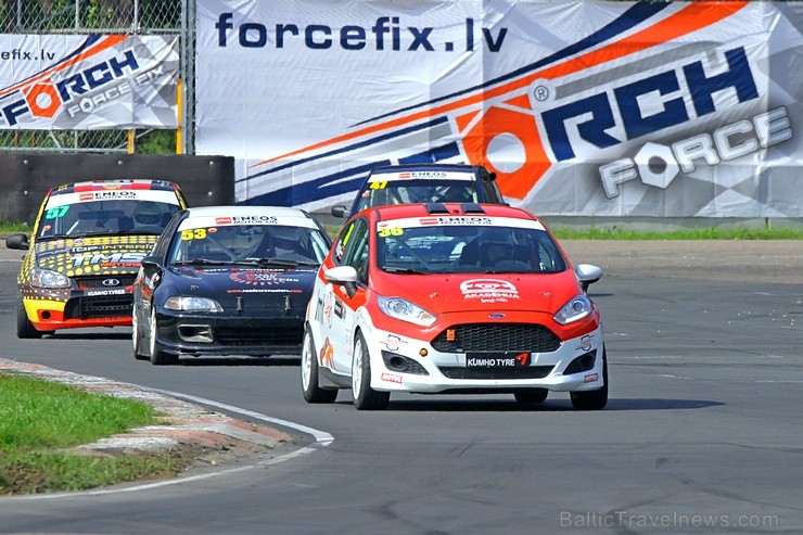 Ar spraigām cīņām trasē atzīmē Baltijas autošosejas festivāla «Riga Summer Race» 5 gadu jubileju Ar spraigām cīņām trasē atzīmē Baltijas autošosejas festivāla «Riga Summer Race» 5 gadu jubileju 182524
