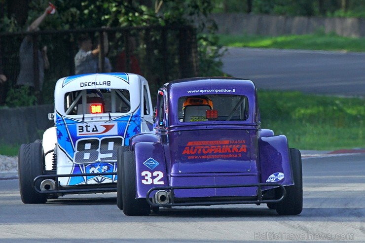 Ar spraigām cīņām trasē atzīmē Baltijas autošosejas festivāla «Riga Summer Race» 5 gadu jubileju Ar spraigām cīņām trasē atzīmē Baltijas autošosejas festivāla «Riga Summer Race» 5 gadu jubileju 182541