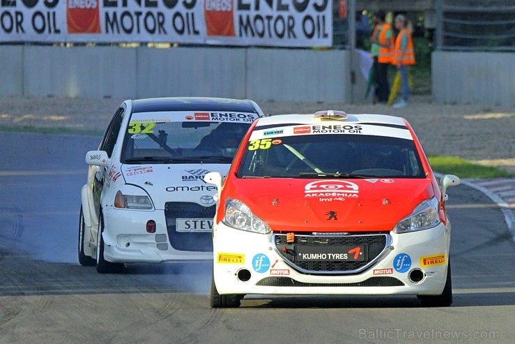 Ar spraigām cīņām trasē atzīmē Baltijas autošosejas festivāla «Riga Summer Race» 5 gadu jubileju Ar spraigām cīņām trasē atzīmē Baltijas autošosejas festivāla «Riga Summer Race» 5 gadu jubileju 182550