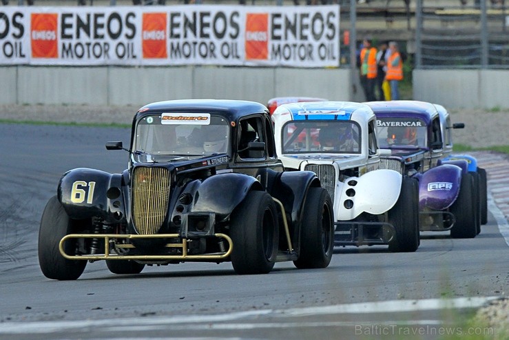 Ar spraigām cīņām trasē atzīmē Baltijas autošosejas festivāla «Riga Summer Race» 5 gadu jubileju Ar spraigām cīņām trasē atzīmē Baltijas autošosejas festivāla «Riga Summer Race» 5 gadu jubileju 182557